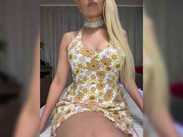 upskirt cam Tinahot