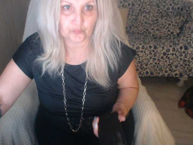 divineblond cam belle