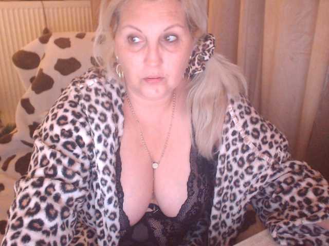 Angel_Dm_Milf webcam