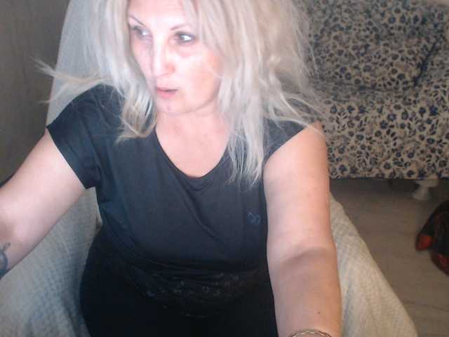 divineblond live sex