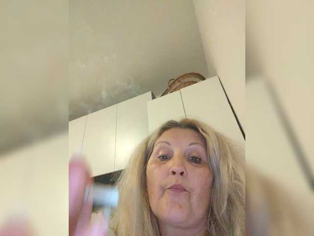 divineblond cam belle