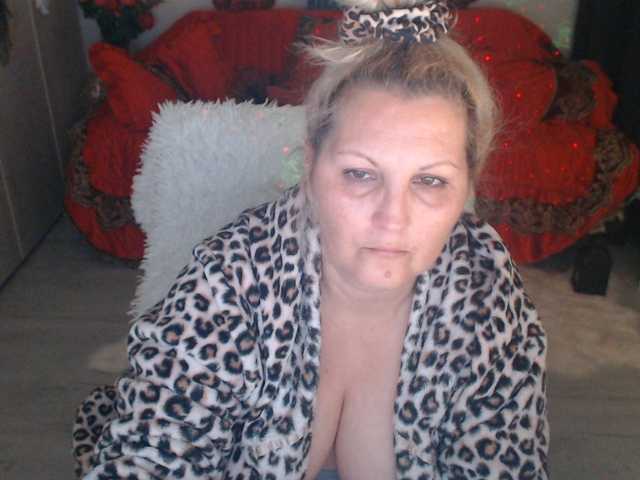 divineblond live sex