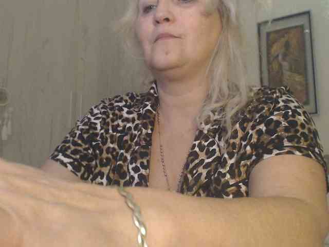 Angel_Dm_Milf webcam