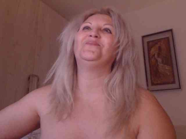 Angel_Dm_Milf webcam