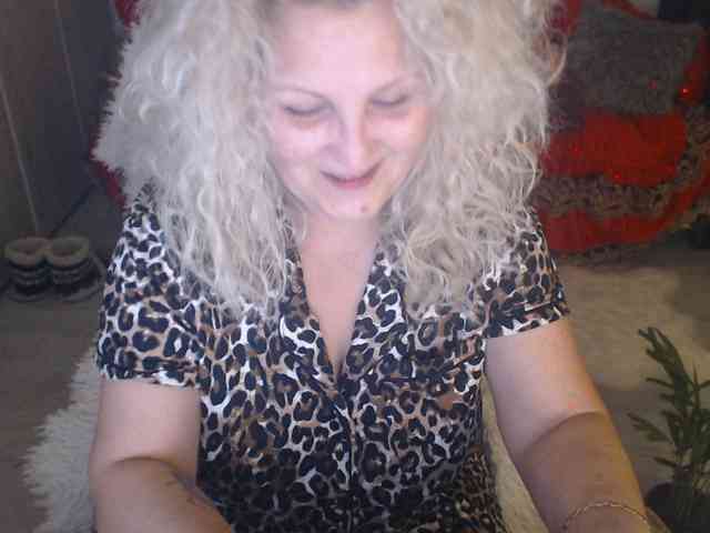 Angel_Dm_Milf webcam