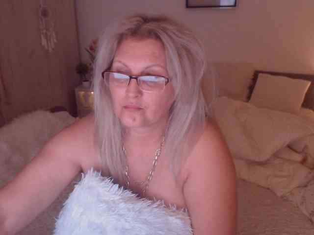 Angel_Dm_Milf webcam