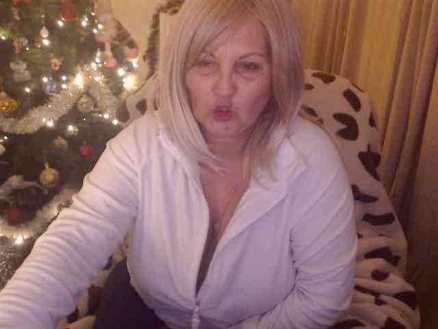 DivineBlond DivineBlond