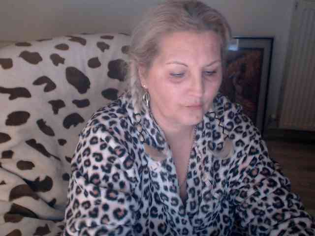 Angel_Dm_Milf webcam