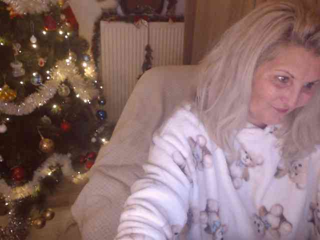 Angel_Dm_Milf webcam