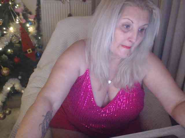 DivineBlond DivineBlond