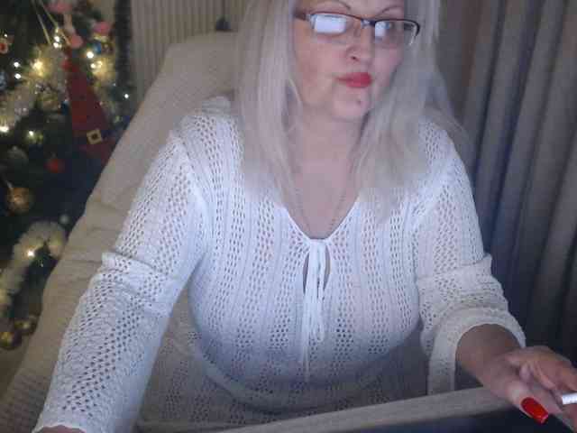 DivineBlond DivineBlond