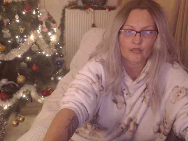 DivineBlond DivineBlond