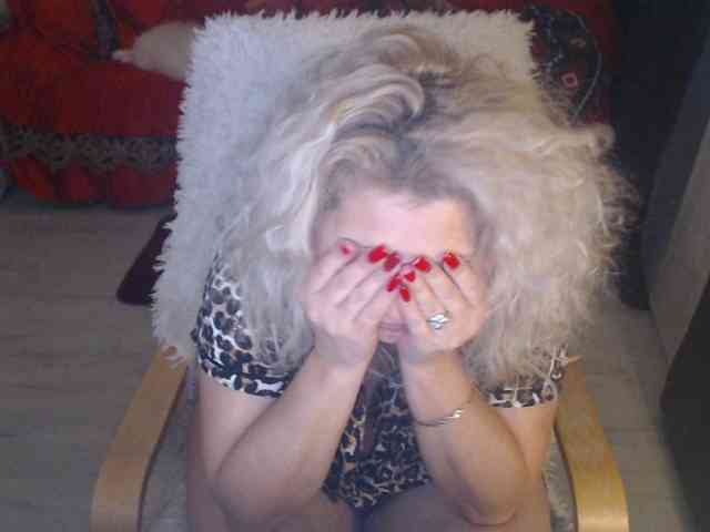 DivineBlond DivineBlond