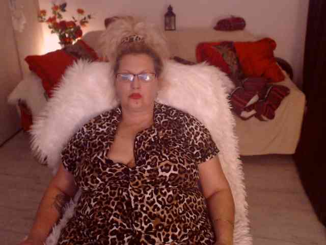 Angel_Dm_Milf webcam