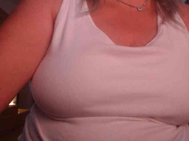 Angel_Dm_Milf webcam