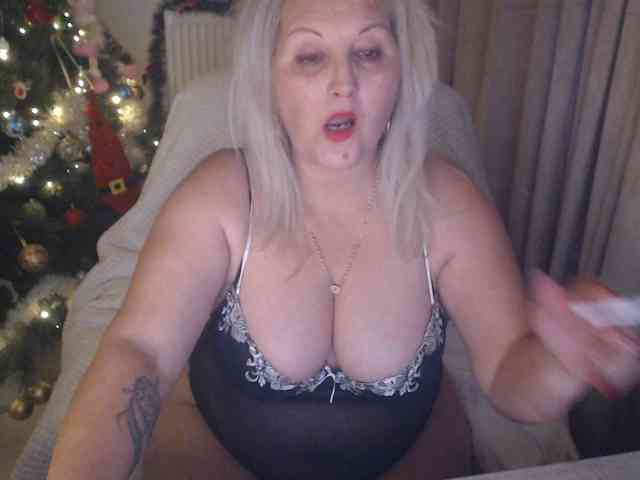 Angel_Dm_Milf webcam