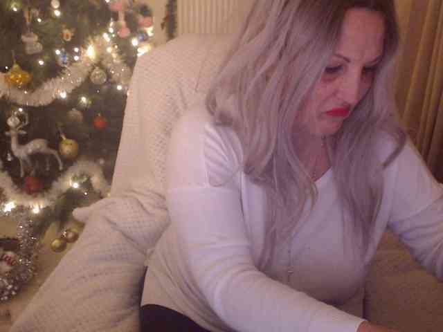 DivineBlond DivineBlond