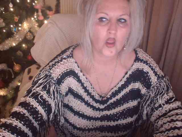 DivineBlond DivineBlond