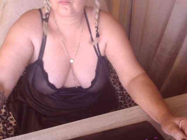 Angel_Dm_Milf webcam