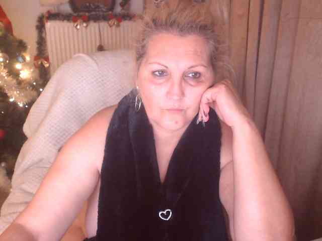 Angel_Dm_Milf webcam