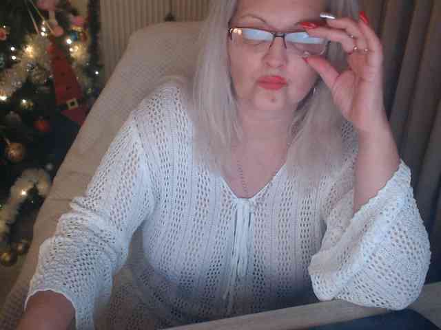 Angel_Dm_Milf webcam