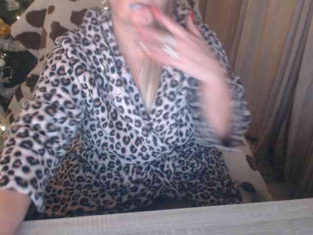 Angel_Dm_Milf webcam