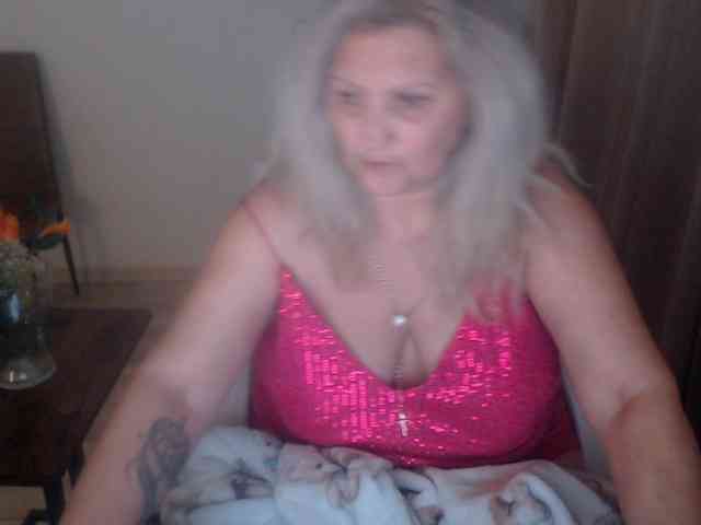 Angel_Dm_Milf webcam