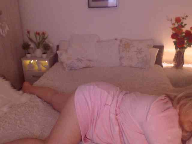 Angel_Dm_Milf webcam