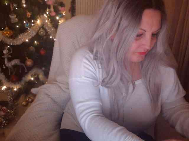 DivineBlond DivineBlond