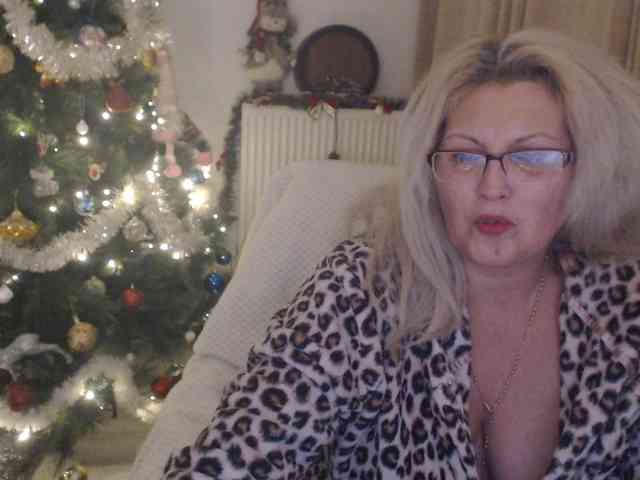 DivineBlond DivineBlond