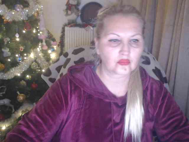 DivineBlond DivineBlond