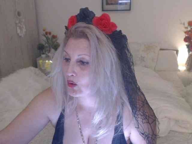 Angel_Dm_Milf webcam