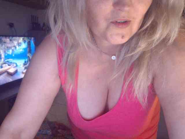 Angel_Dm_Milf webcam