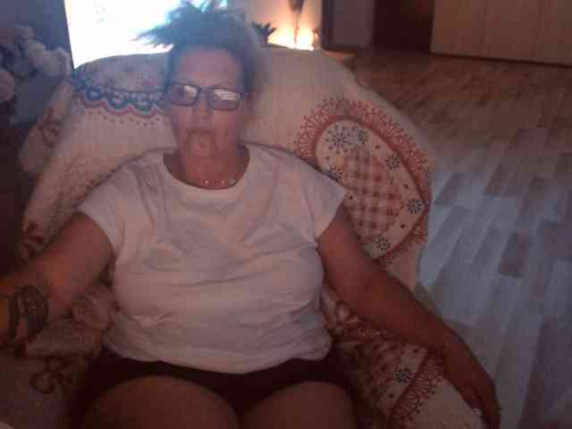 Angel_Dm_Milf webcam
