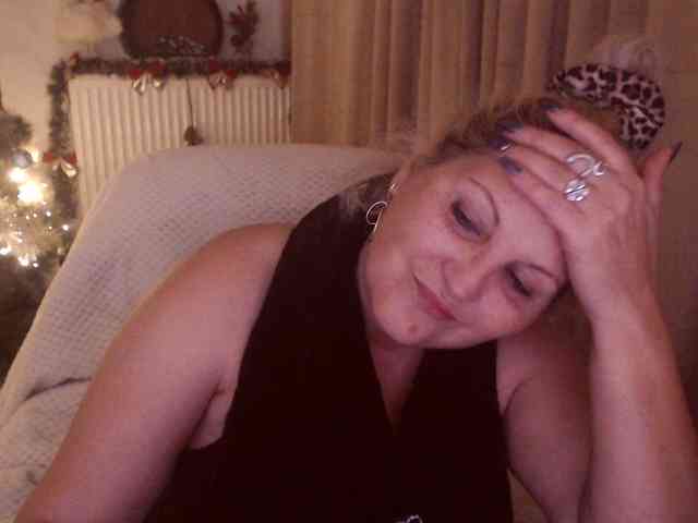 Angel_Dm_Milf webcam