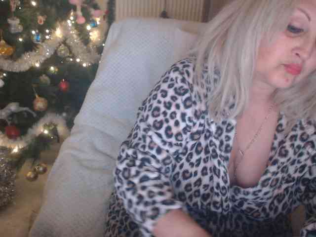 DivineBlond DivineBlond