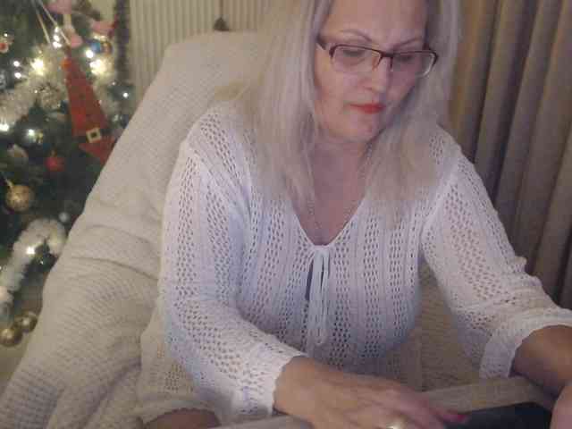 DivineBlond DivineBlond