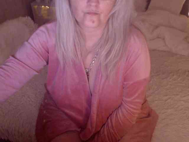 Angel_Dm_Milf webcam