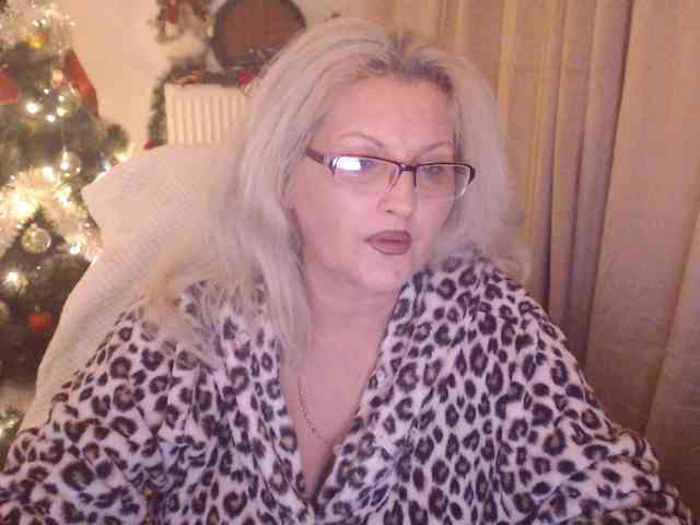 Angel_Dm_Milf webcam