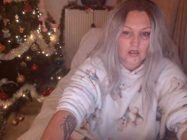 DivineBlond DivineBlond