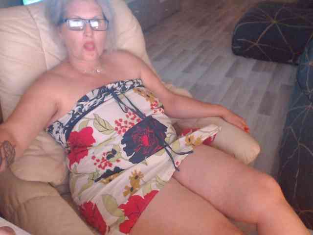Angel_Dm_Milf webcam