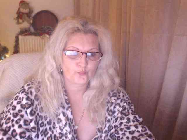 Angel_Dm_Milf webcam