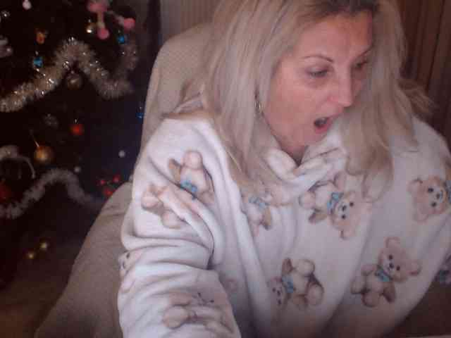 DivineBlond DivineBlond