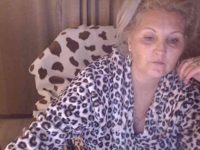 Angel_Dm_Milf webcam