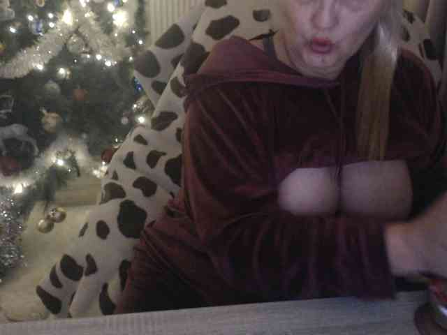 DivineBlond DivineBlond