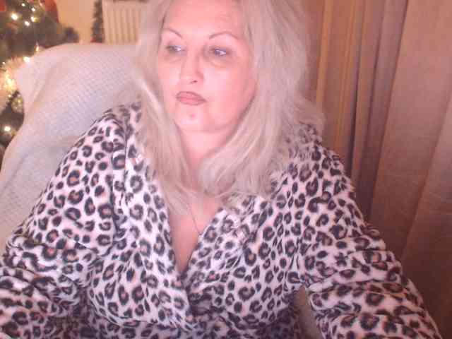 Angel_Dm_Milf webcam