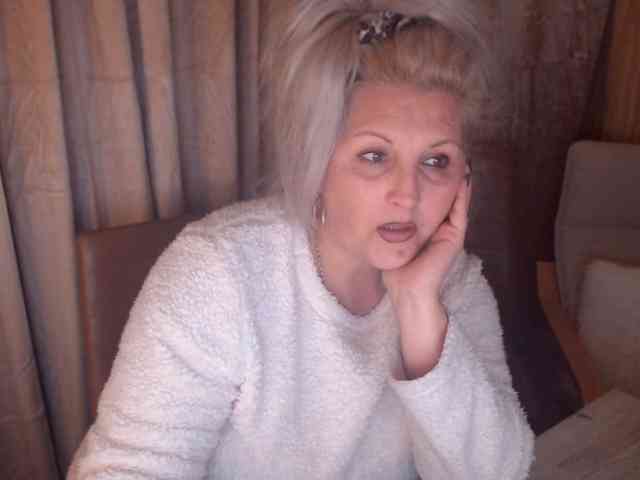 Angel_Dm_Milf webcam