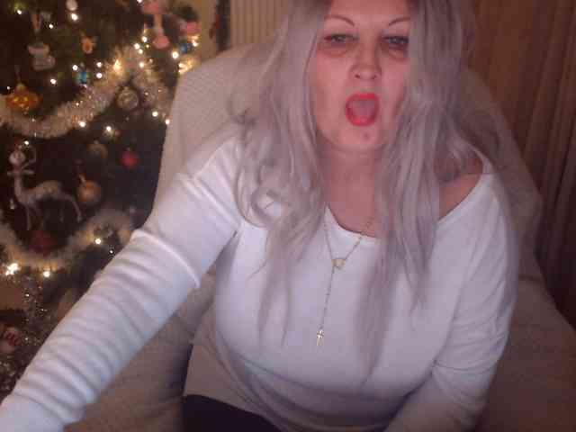 DivineBlond DivineBlond