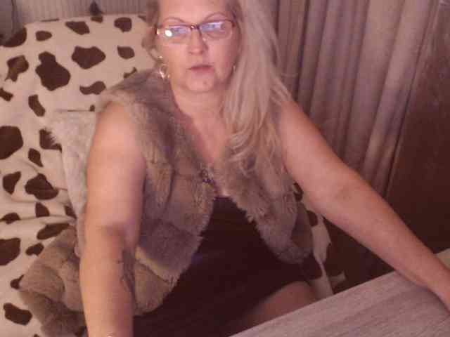 DivineBlond DivineBlond