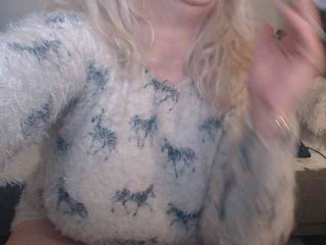 Angel_Dm_Milf webcam